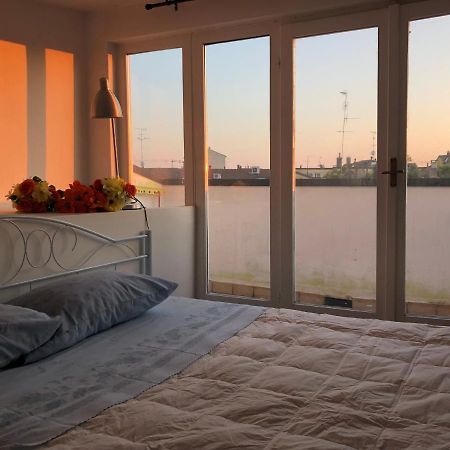 Charming 1-Bed Apartment In Milano المظهر الخارجي الصورة
