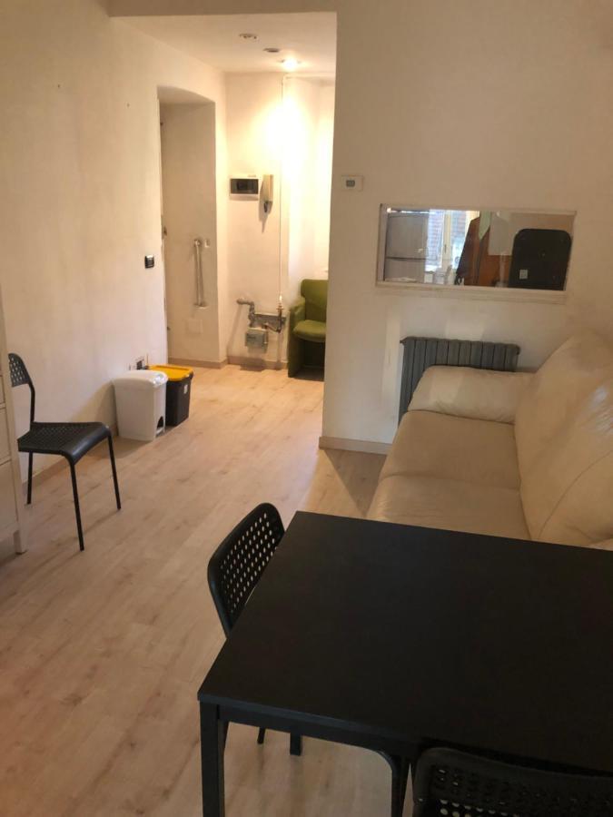 Charming 1-Bed Apartment In Milano المظهر الخارجي الصورة